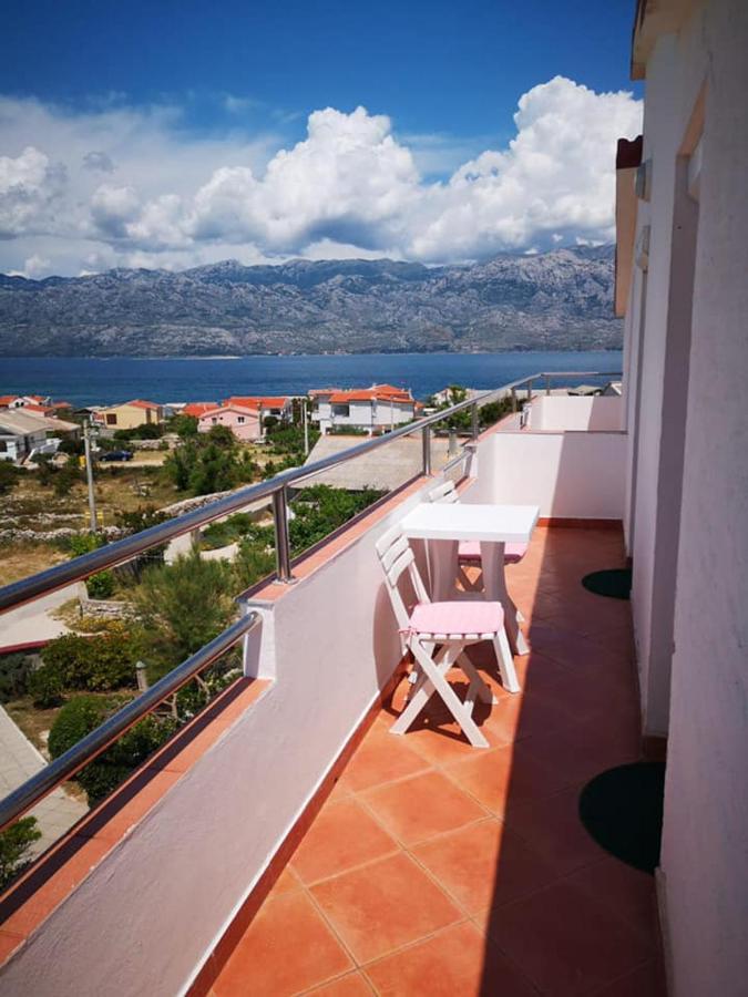 Apartments Tara Ražanac Esterno foto